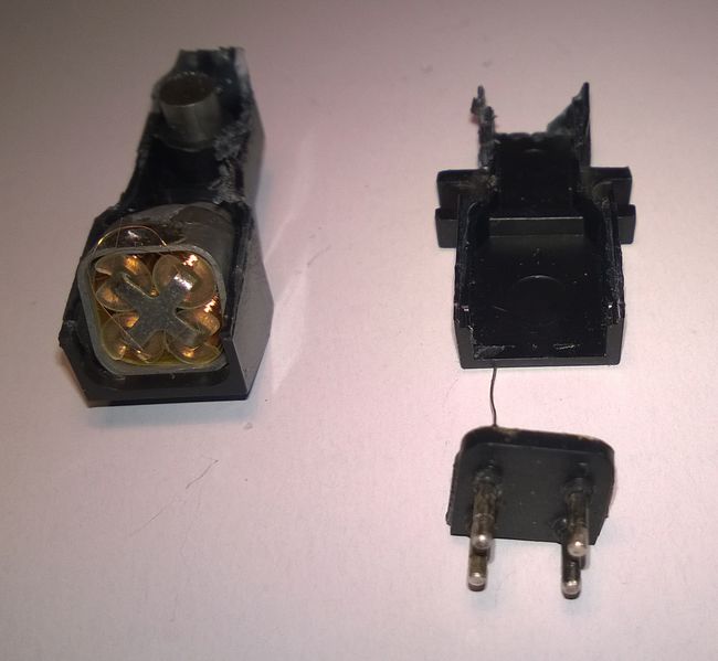 Plik:MF 100-04.jpg