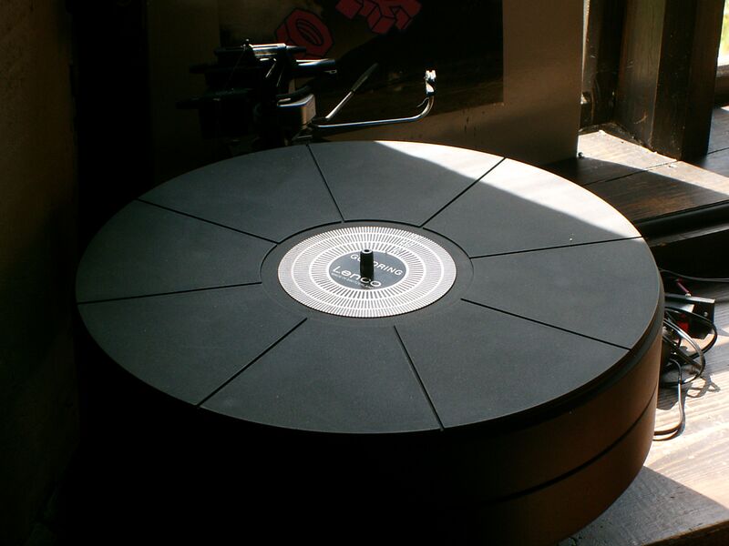 Plik:Gramofon -02.jpg