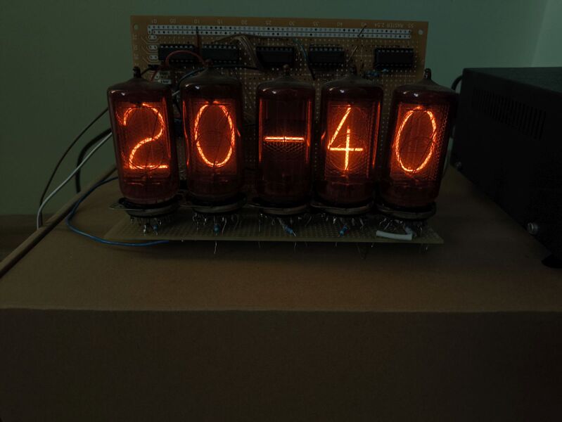 Plik:Zegar nixie img14.jpg