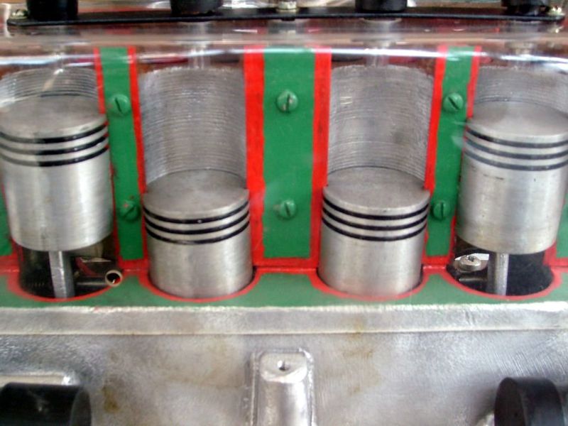 Plik:Vvr-s7302514-silnik.jpg