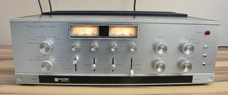 Plik:Fonica PA-428 -01.jpg