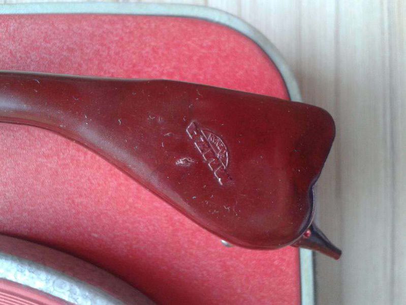 Plik:Old radio egw 2 -2.jpg