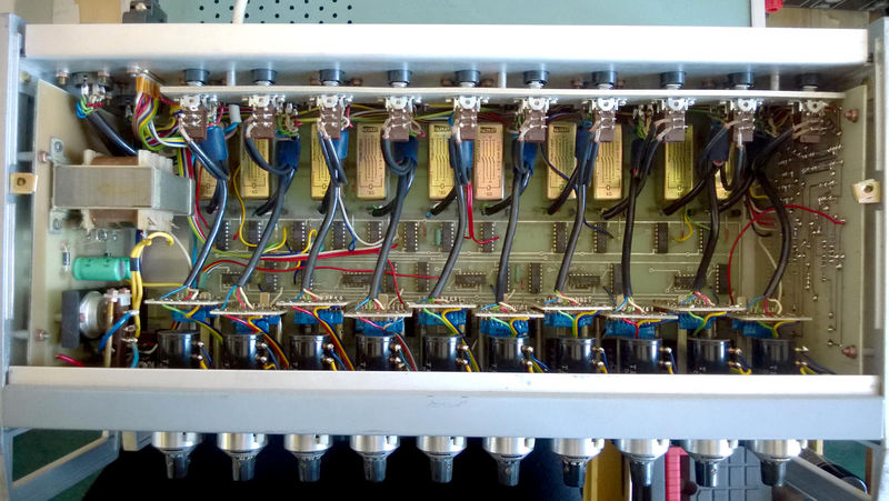 Plik:Cmt831-09-WP 20140916 004.jpg