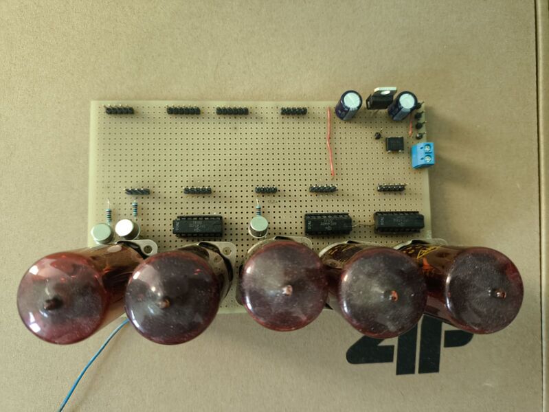 Plik:Zegar nixie img4.jpg